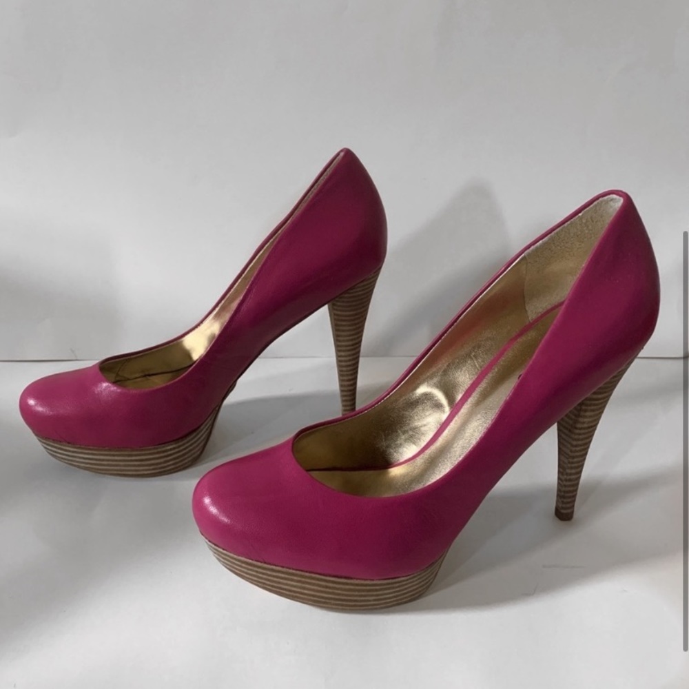 Guess Pink Heels - Picture 3 of 6